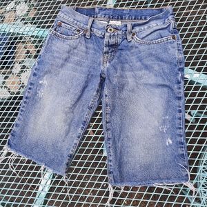 2000s Lucky Brand Denim Bermuda Shorts 💙